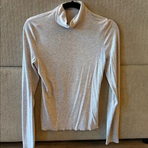 Abercrombie & Fitch essentials long sleeve
